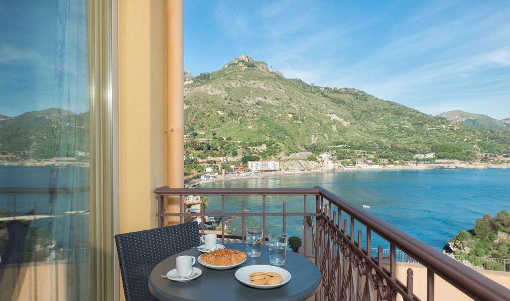 Taonasi Mazzaro Apartments تاورمينا الغرفة الصورة